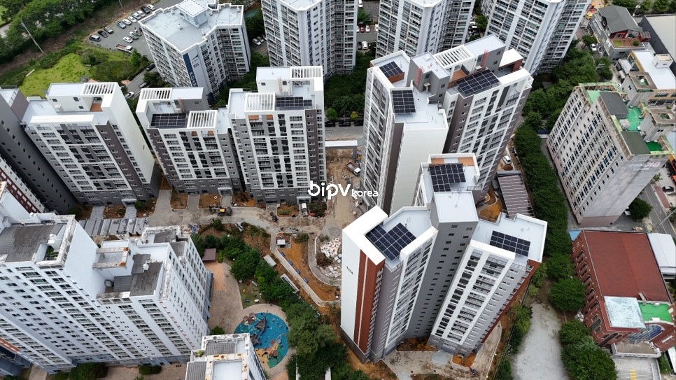경남 밀양 신축 아파트 옥상형 태양광 [첨부 이미지1]
