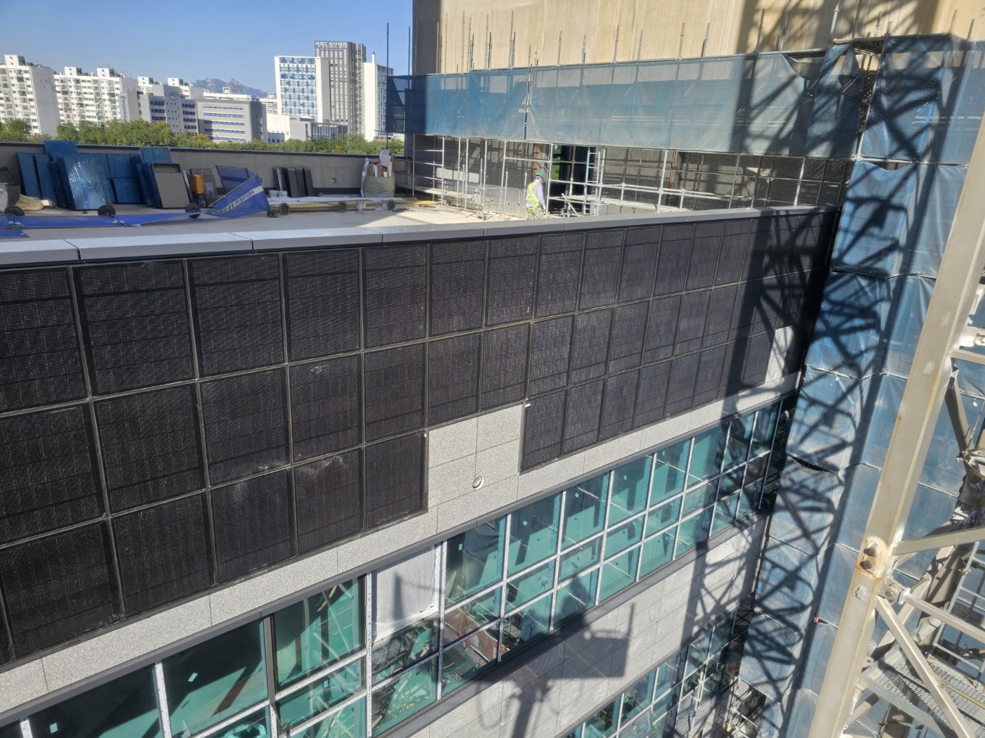 노량진 청년주택 BIPV SOLWALL 외장 시공 최종 마감 현장 [첨부 이미지2]
