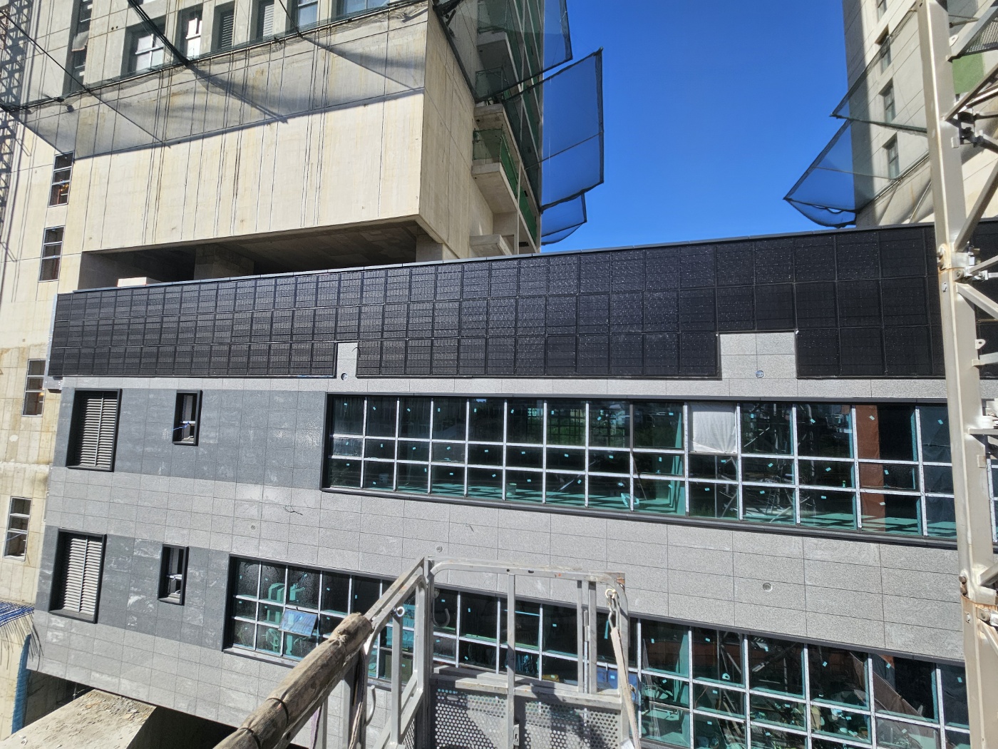 노량진 청년주택 BIPV SOLWALL 외장 시공 최종 마감 현장 [첨부 이미지3]
