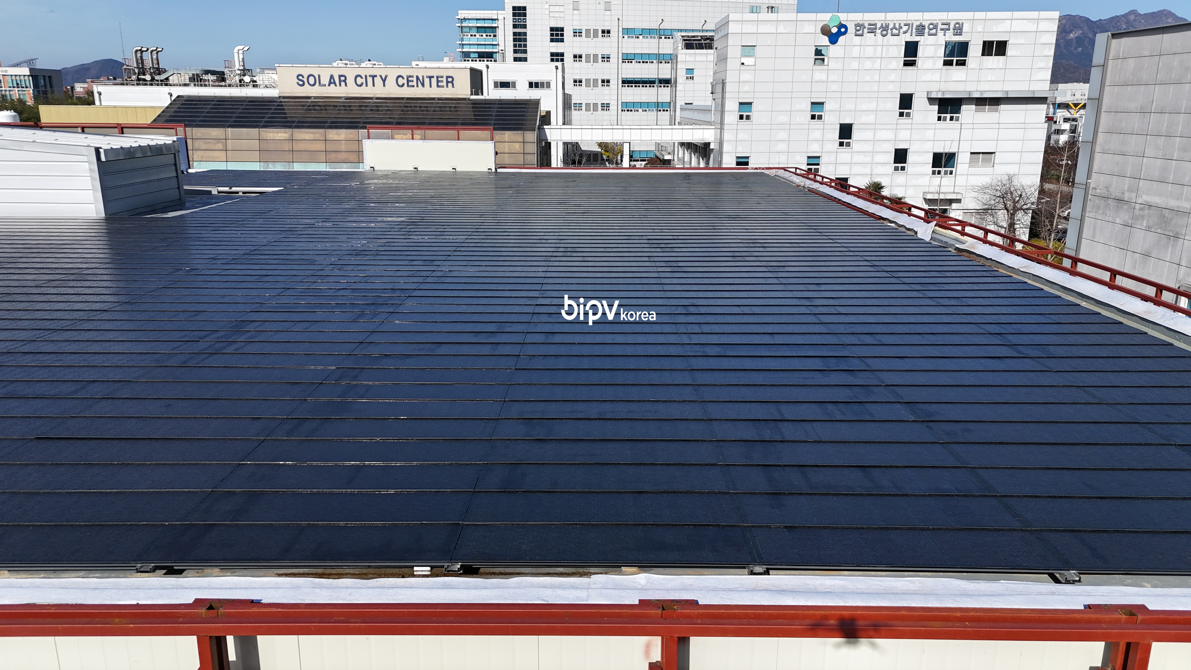 BIPV_Roof-integrated solar power SOLTILE [첨부 이미지4]